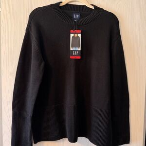 GAP | Women’s Black Crewneck Sweater
